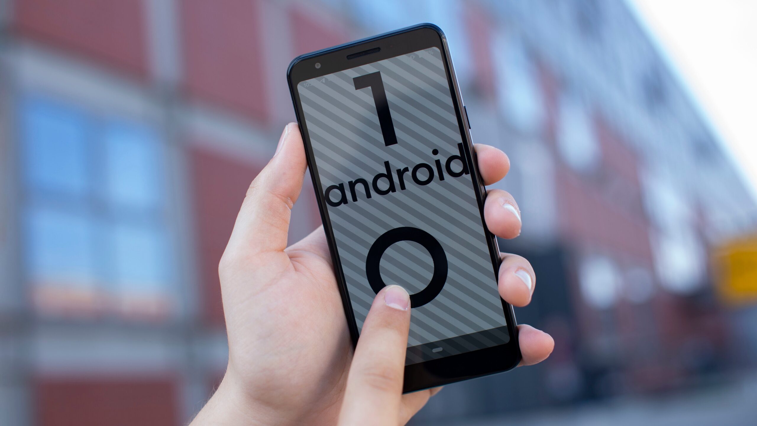 Here is each new gesture of Android 10 explained