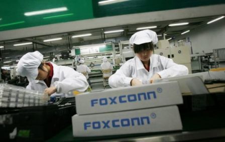 Foxconn: wage cuts and departures because of iPhone sales