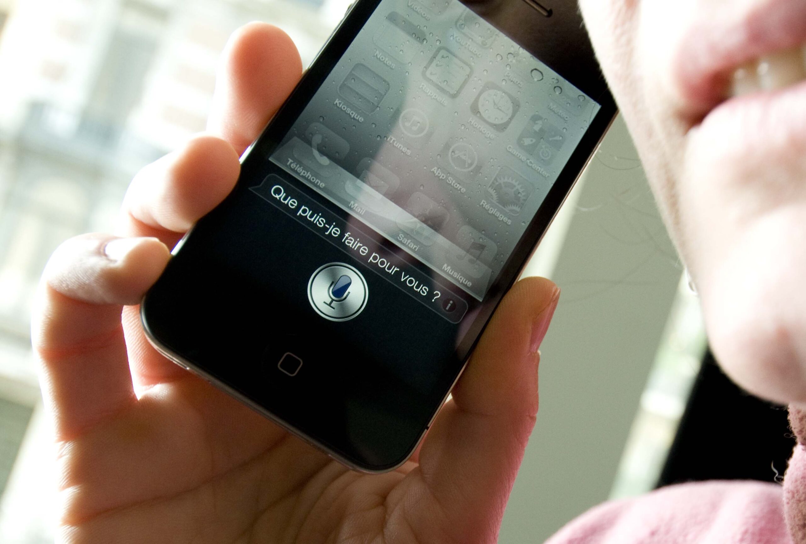 Siri forces users to switch to iOS 6
