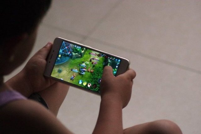 Image 1: Tencent will limit the playing time of Chinese youth to 1 hour per day
