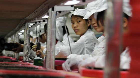 Foxconn Assemblage - Coronavirus : des fournisseurs d’Apple forceraient des Ouïghours à travailler dans les usines