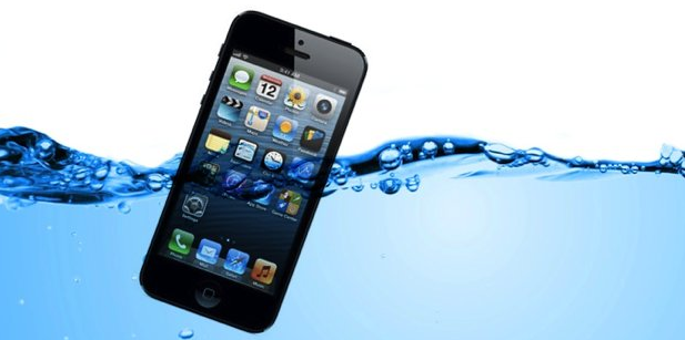 iPhone 4 eau - Russie : une jeune femme meurt électrocutée par son iPhone